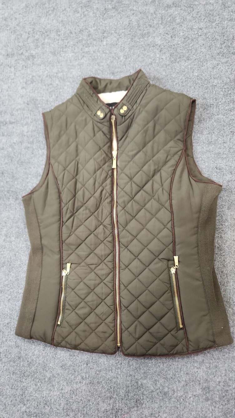 Active USA Women's Olive Green Quilted Sherpa Lined Vest Size Large